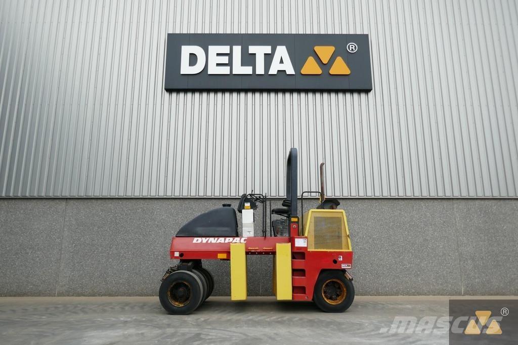 Dynapac CP142 Pneumatikové valce