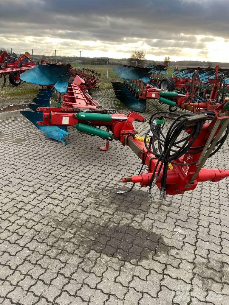 Kverneland PB100 Dvojstranné pluhy