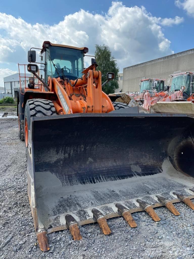 Doosan DL 420 Kolesové nakladače