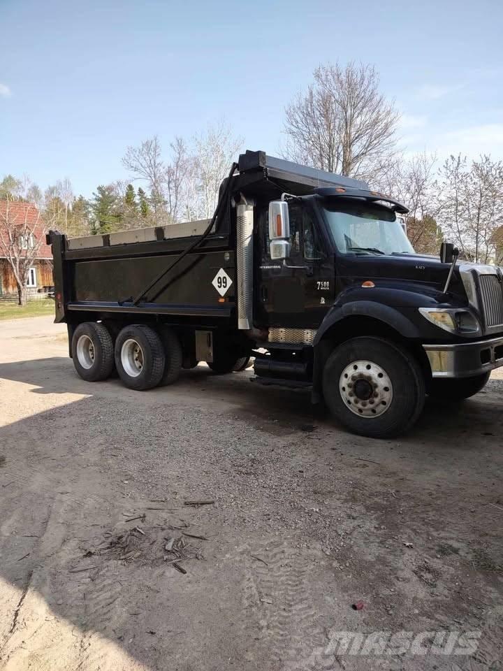 International 7500 Sklápače