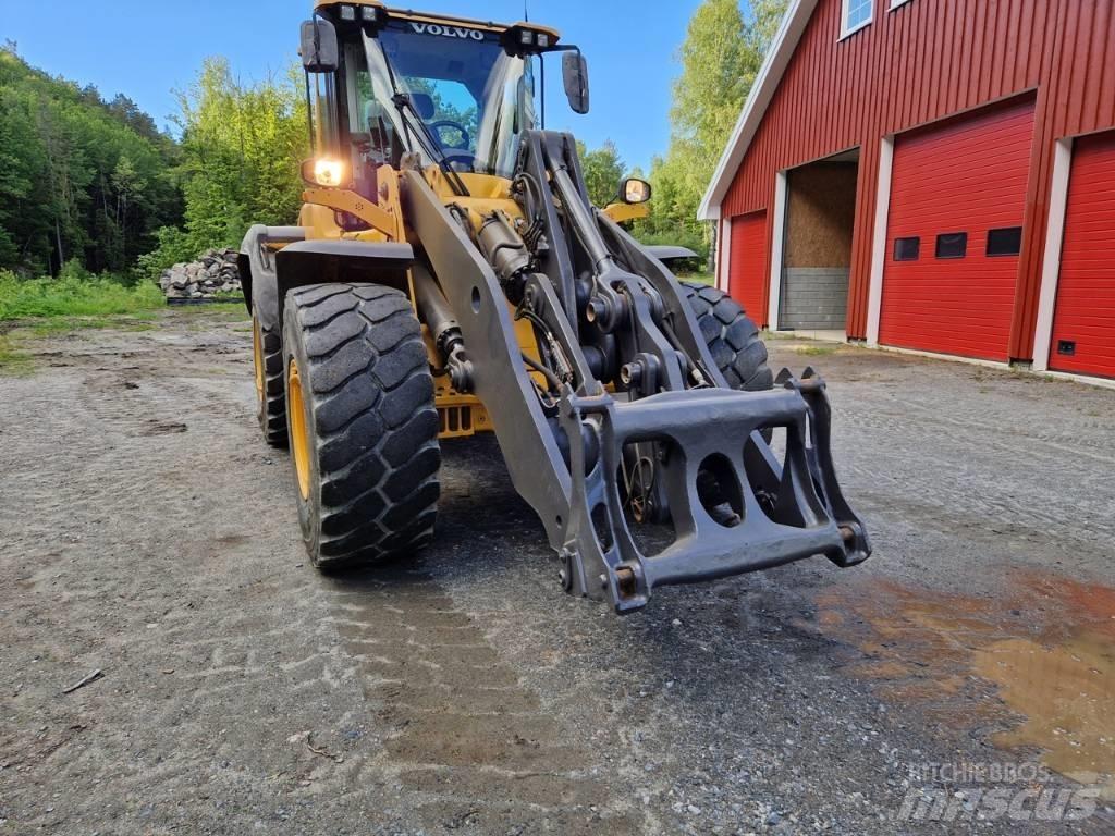 Volvo L 110 H Kolesové nakladače