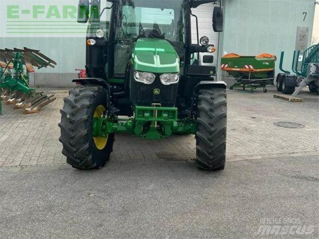 John Deere 6090m Traktory