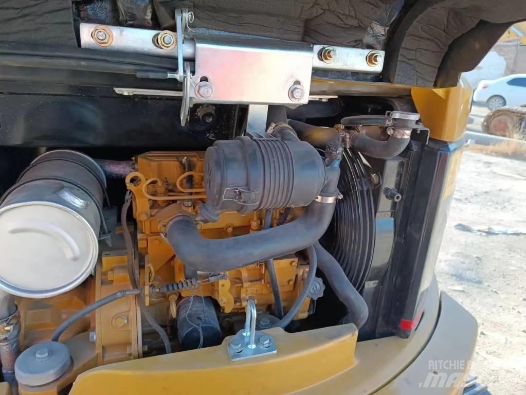 CAT 303 CR Mini rýpadlá < 7t