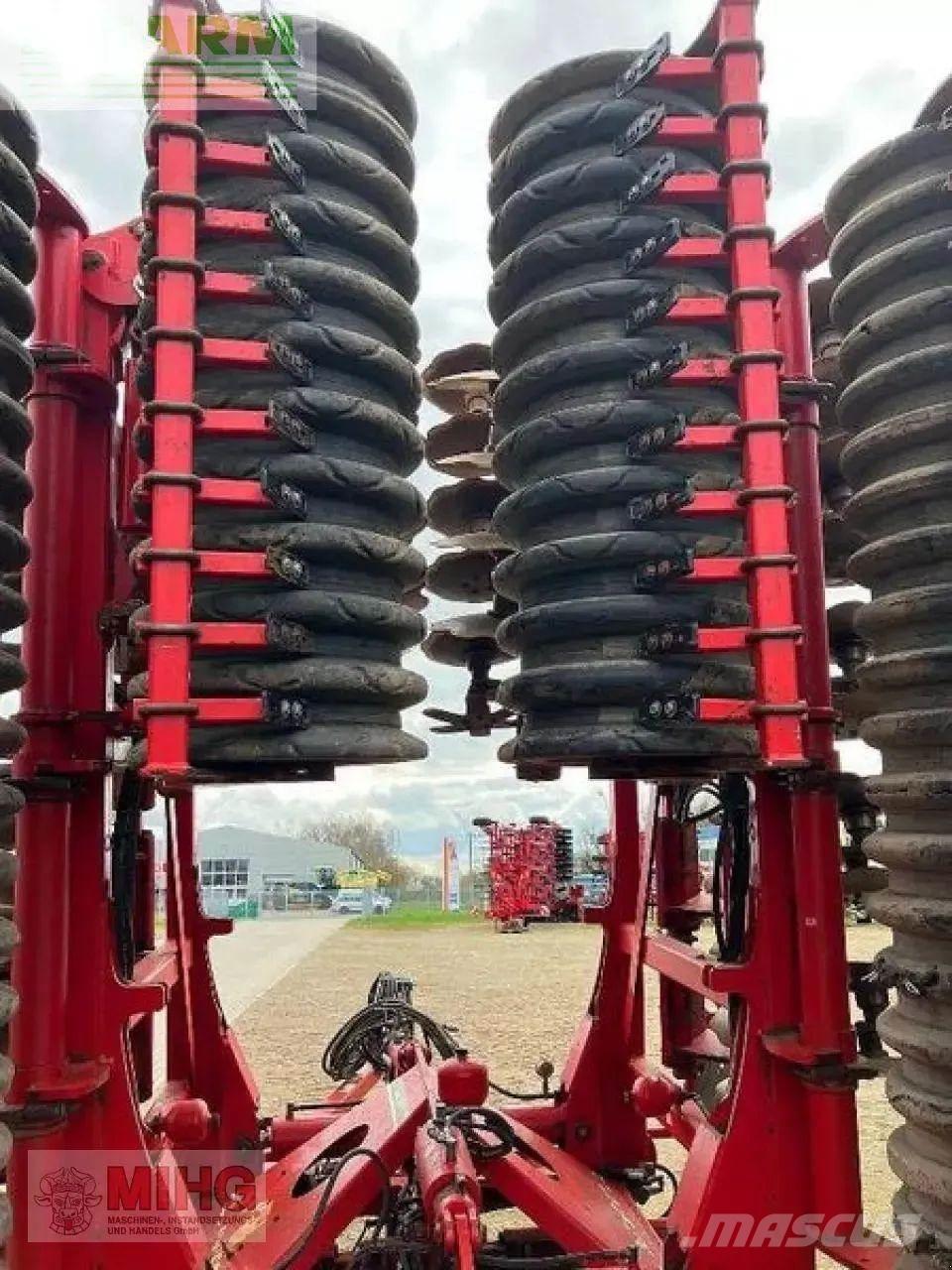 Horsch joker 10 rt Tanierové brány
