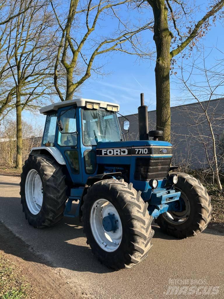 Ford 7710 II Traktory