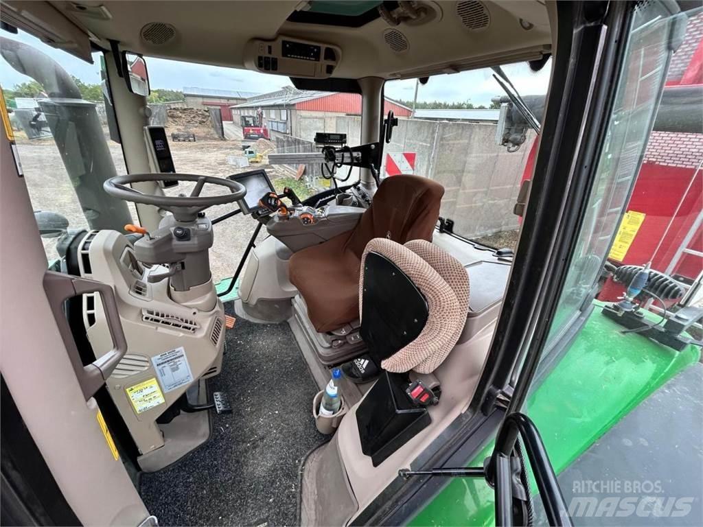 John Deere 6R 250 Traktory