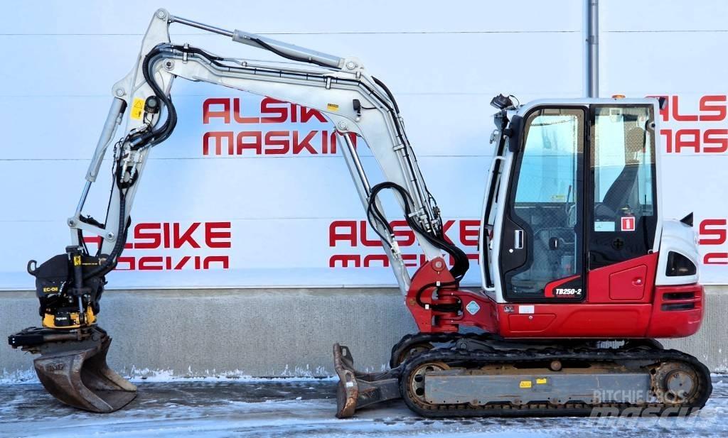 Takeuchi TB 250 Mini rýpadlá < 7t