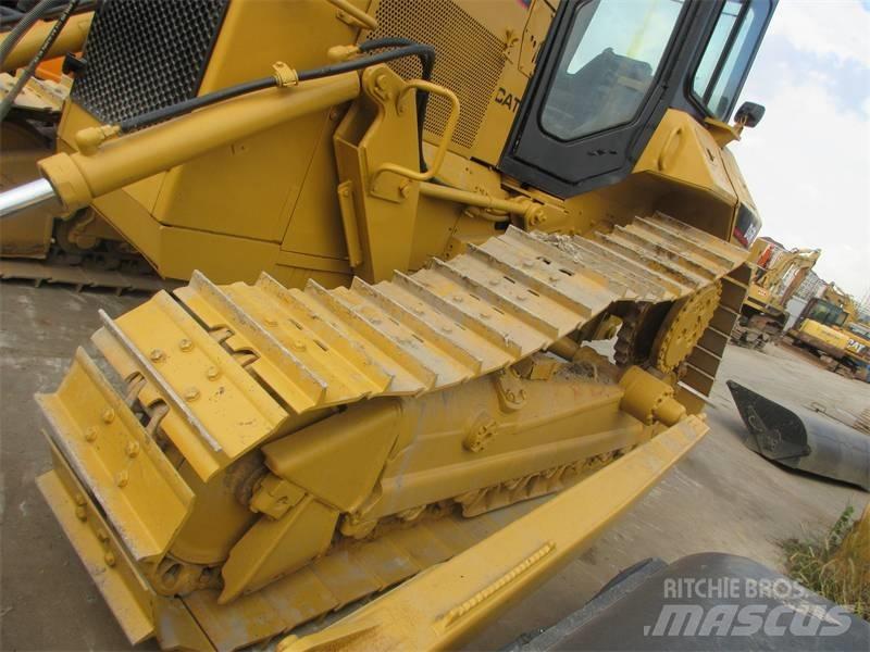 CAT D6R Pásové dozéry