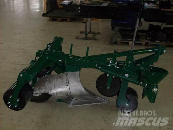  FHS Pflanzmaschine Lesné traktory