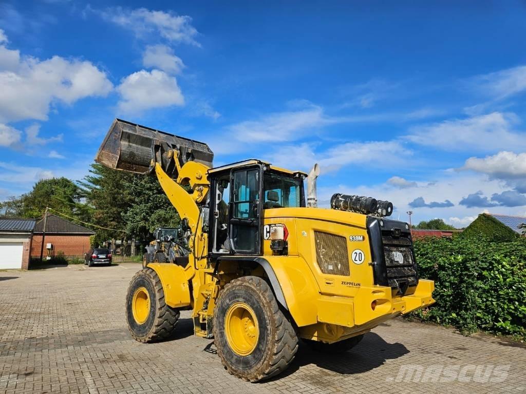 CAT 930 M Kolesové nakladače