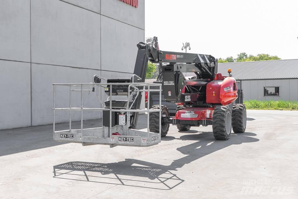 Manitou 200 ATJ Kĺbové plošiny