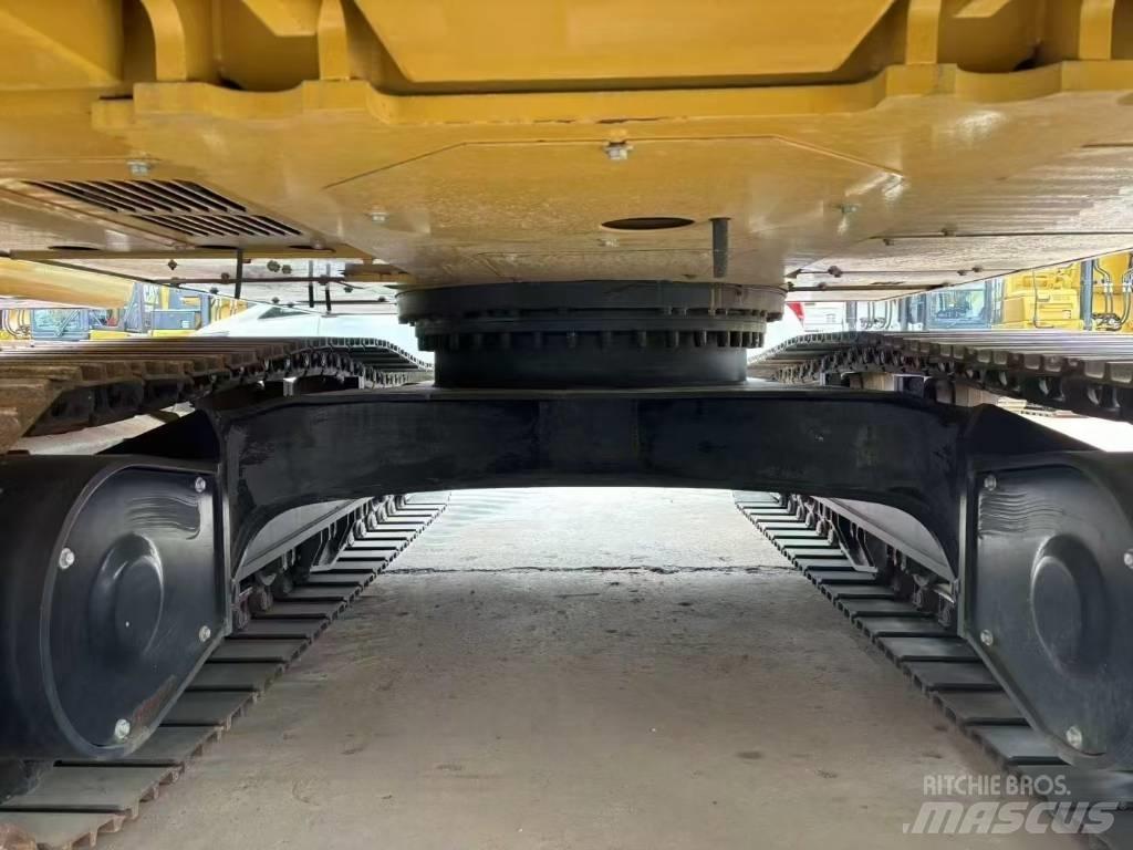 CAT 320 E Pásové rýpadlá