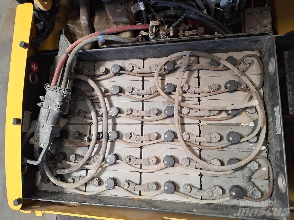 Yale ERP15VT SWB Akumulátorové vozíky