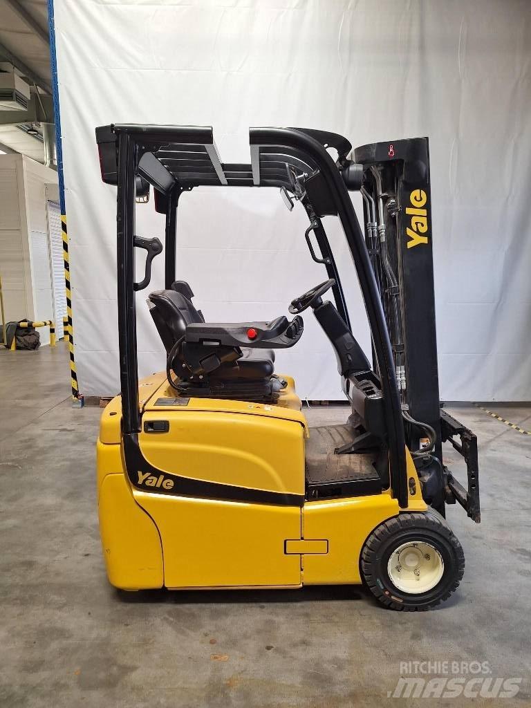 Yale ERP15VT SWB Akumulátorové vozíky