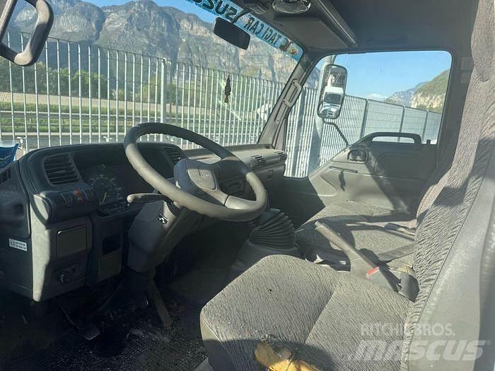 Isuzu 15.75 Sklápacie dodávky