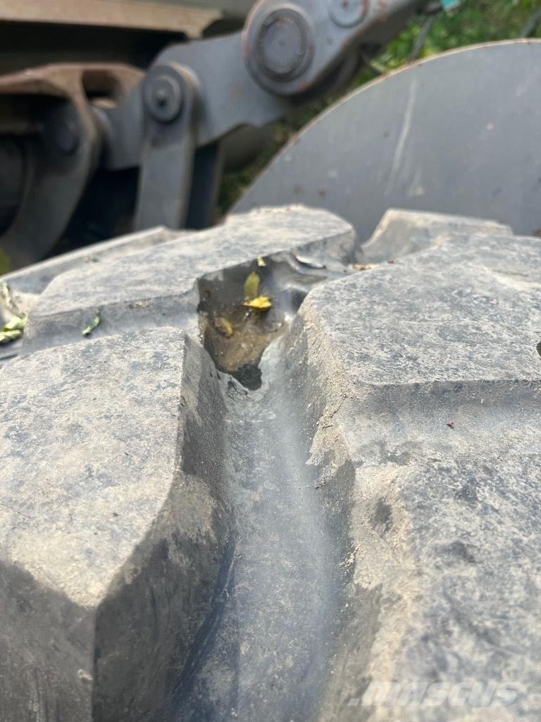 Volvo 110H Kolesové nakladače