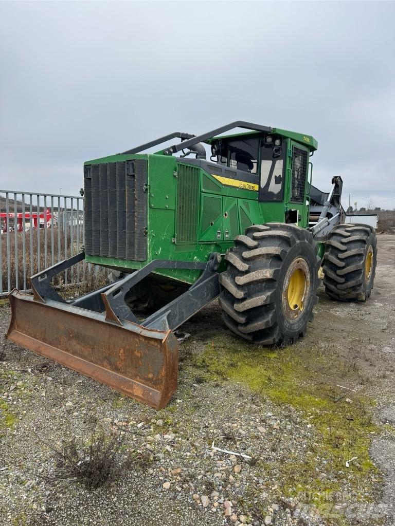 John Deere 748 Skiddery