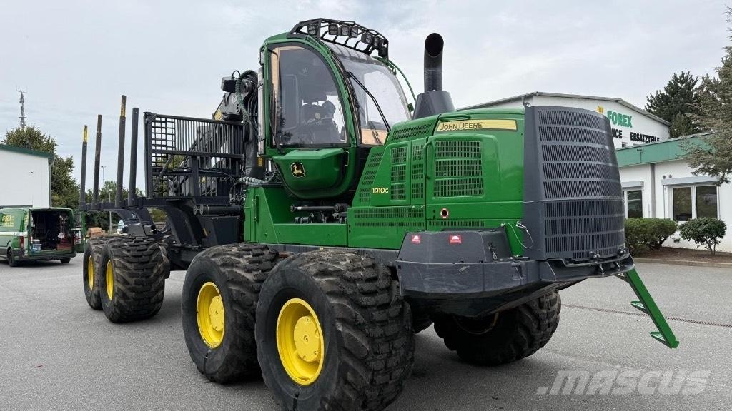 John Deere 1910G Lesné traktory