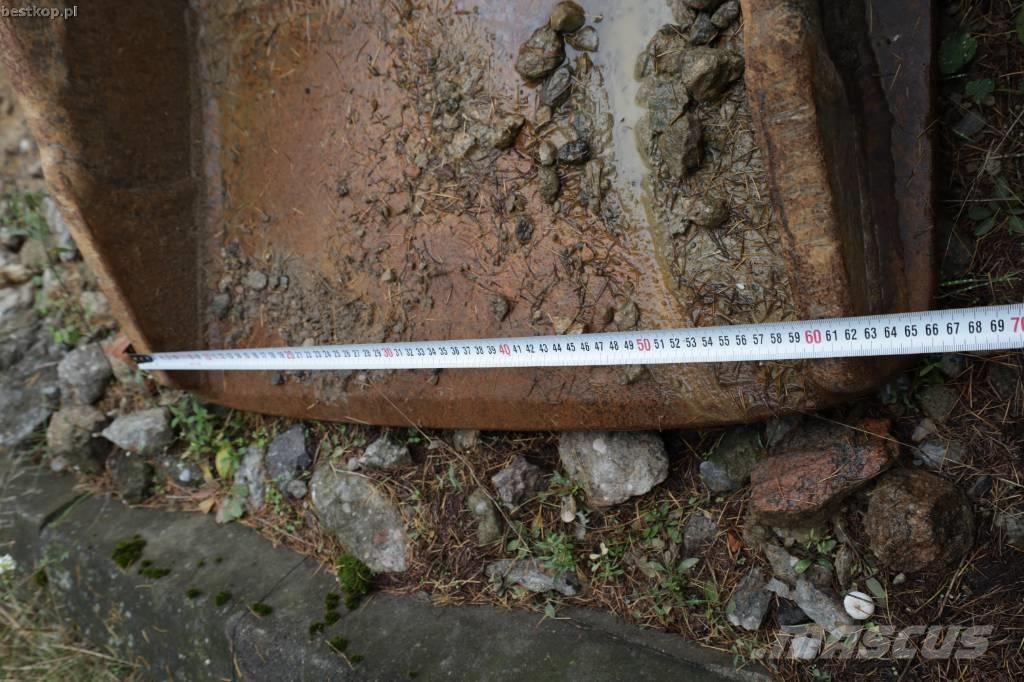 Hyundai HX 260 L Pásové rýpadlá