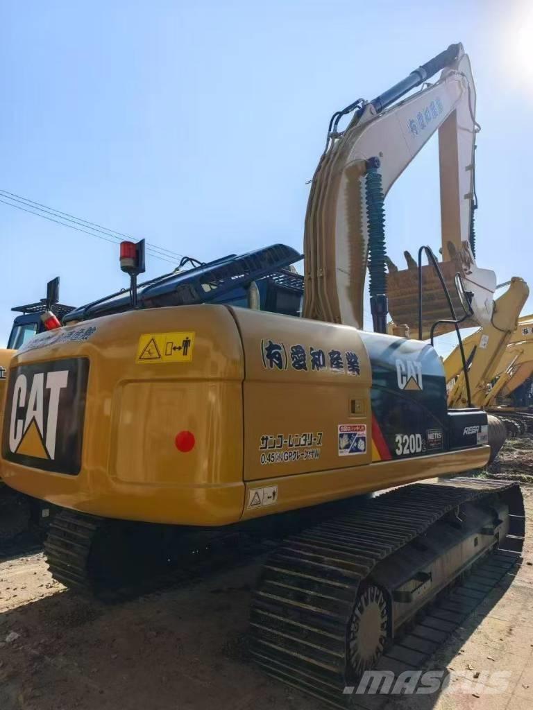 CAT 320 D Pásové rýpadlá