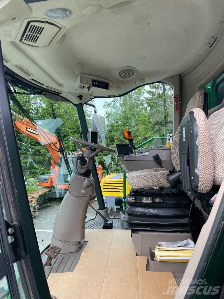John Deere W 540 Kombinované zberacie stroje
