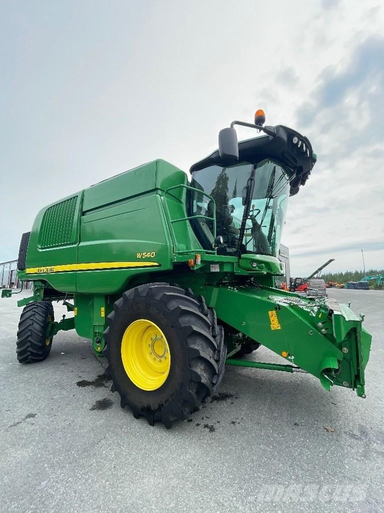 John Deere W 540 Kombinované zberacie stroje