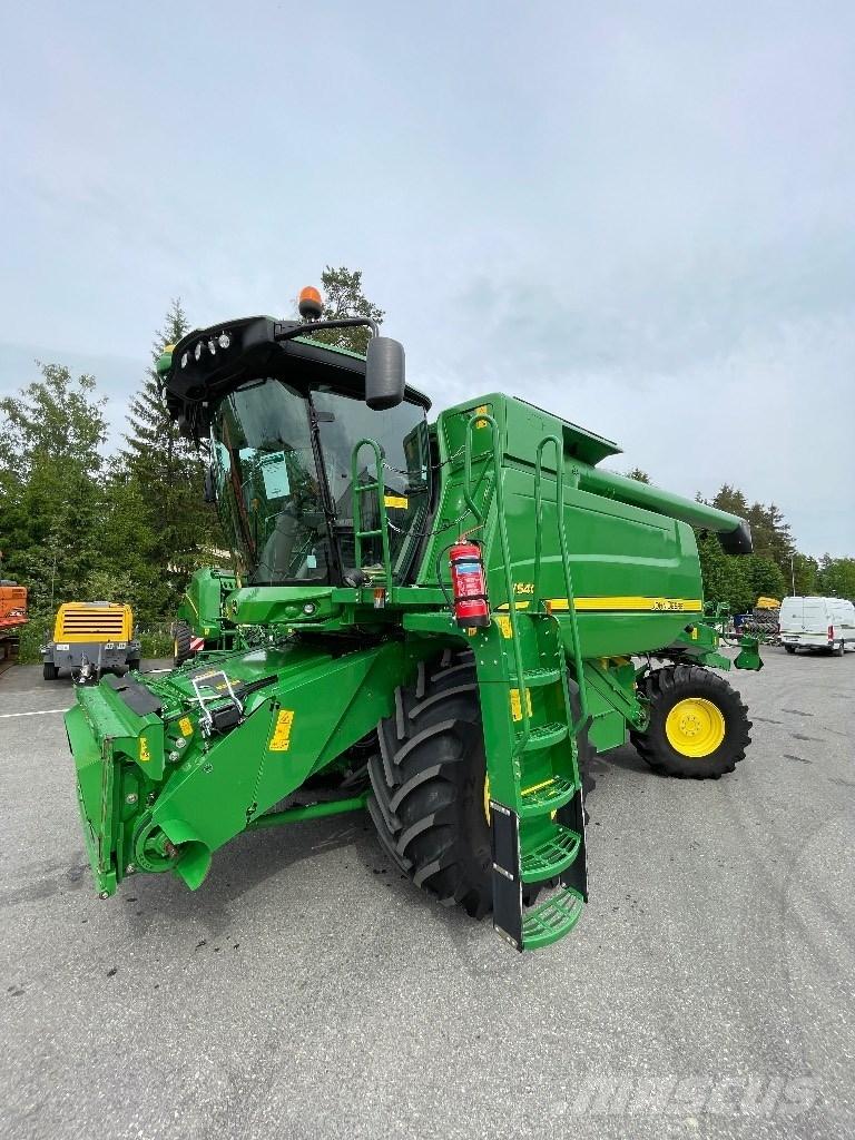 John Deere W540 Kombinované zberacie stroje