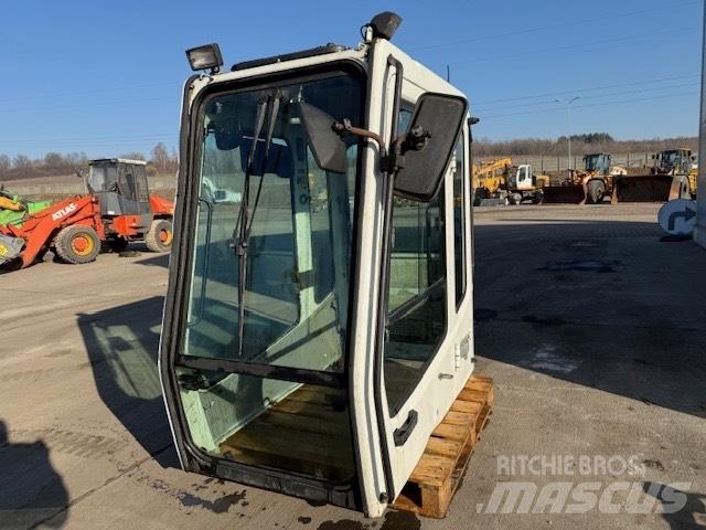 Liebherr SERIA B CAB Kabíny a interiér