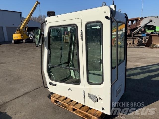 Liebherr SERIA B CAB Kabíny a interiér