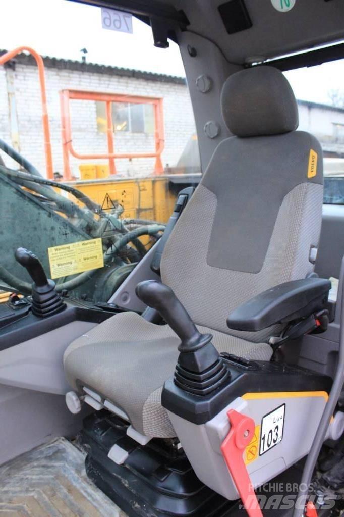 Volvo EC 220 E Pásové rýpadlá