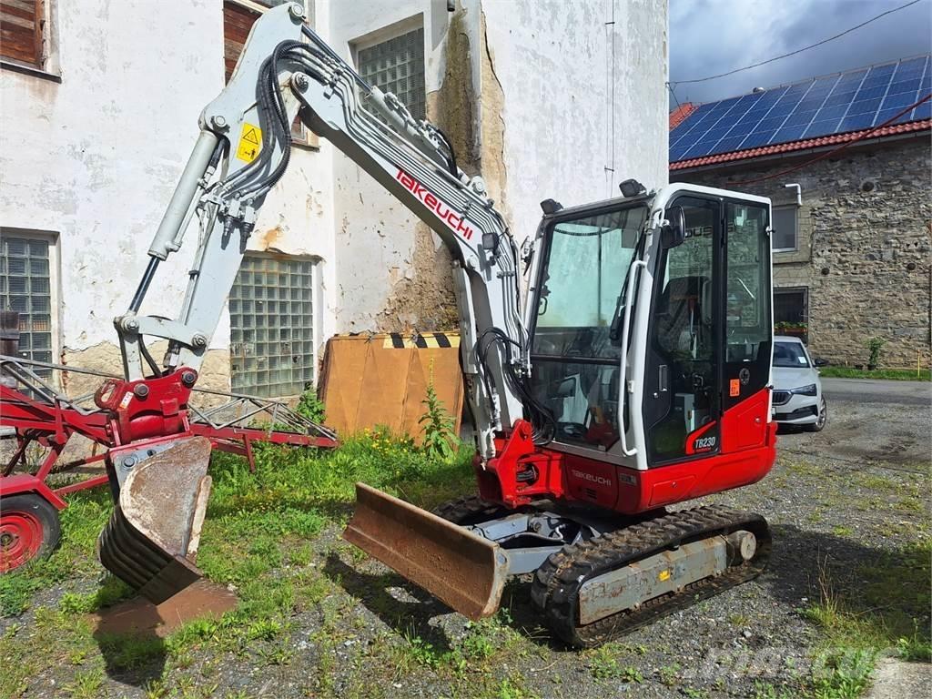 Takeuchi TB230 A Stavebníctvo - ostatné