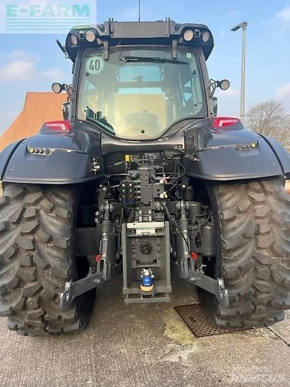Valtra t175ea Traktory
