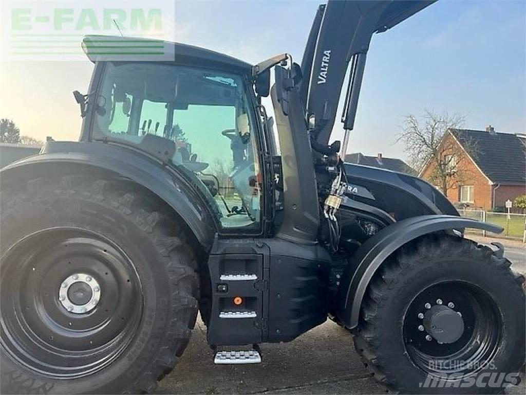 Valtra t175ea Traktory