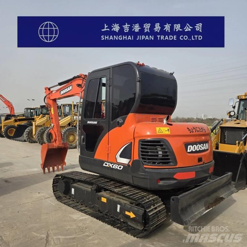 Doosan DX 60 Pásové rýpadlá