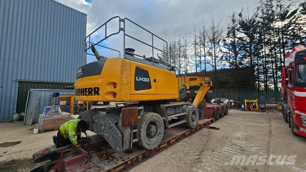 Liebherr LH 30 M Stroje pre manipuláciu s odpadom