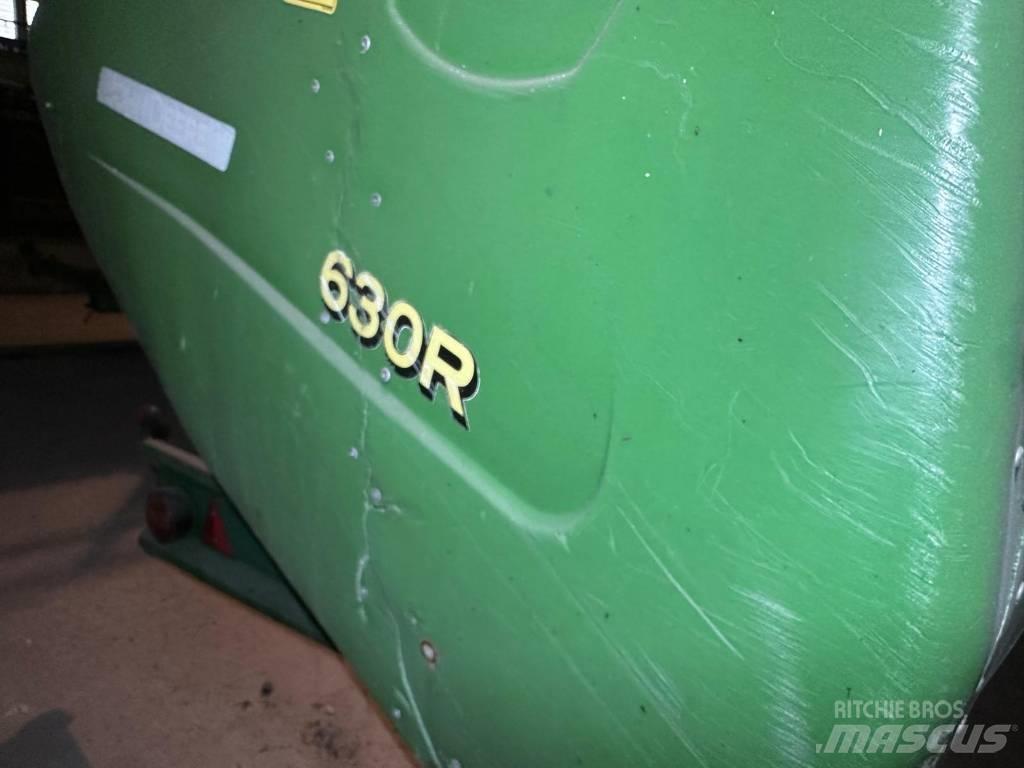 John Deere 9880 STS Kombinované zberacie stroje