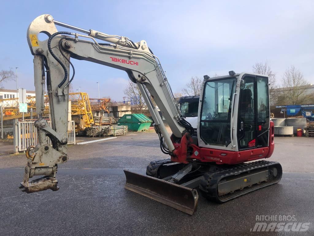 Takeuchi TB 370 Midi rýpadlá 7 t - 12 t