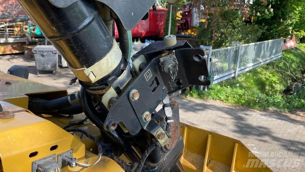 CAT D 6 D LGP Pásové dozéry