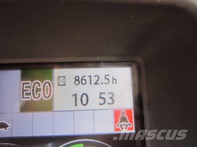 Hitachi ZX 135 Pásové rýpadlá