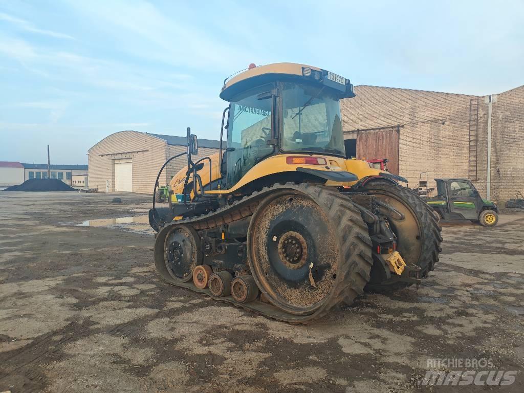 CAT challenger Traktory