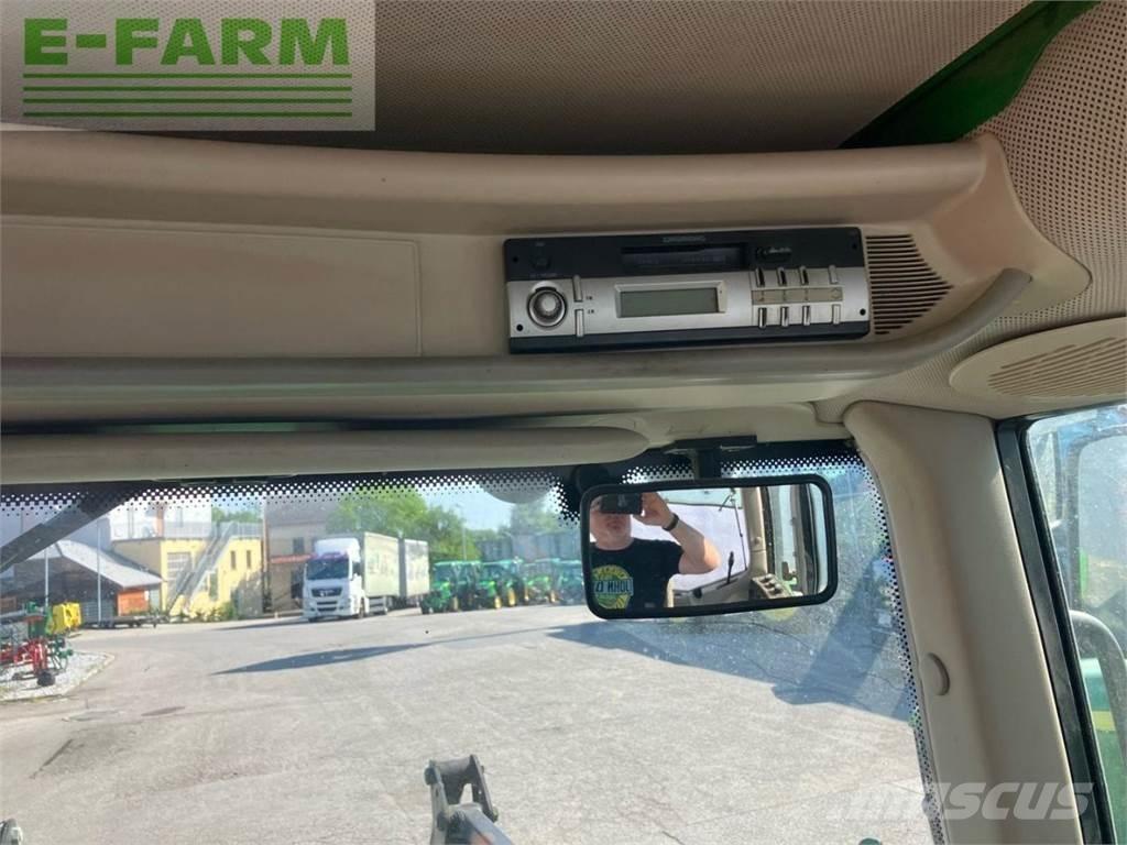 John Deere 6420 Traktory