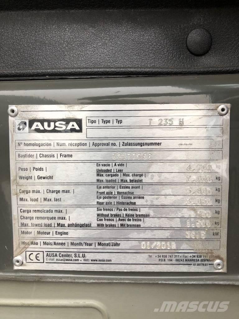 Ausa T 235 H Teleskopické manipulátory