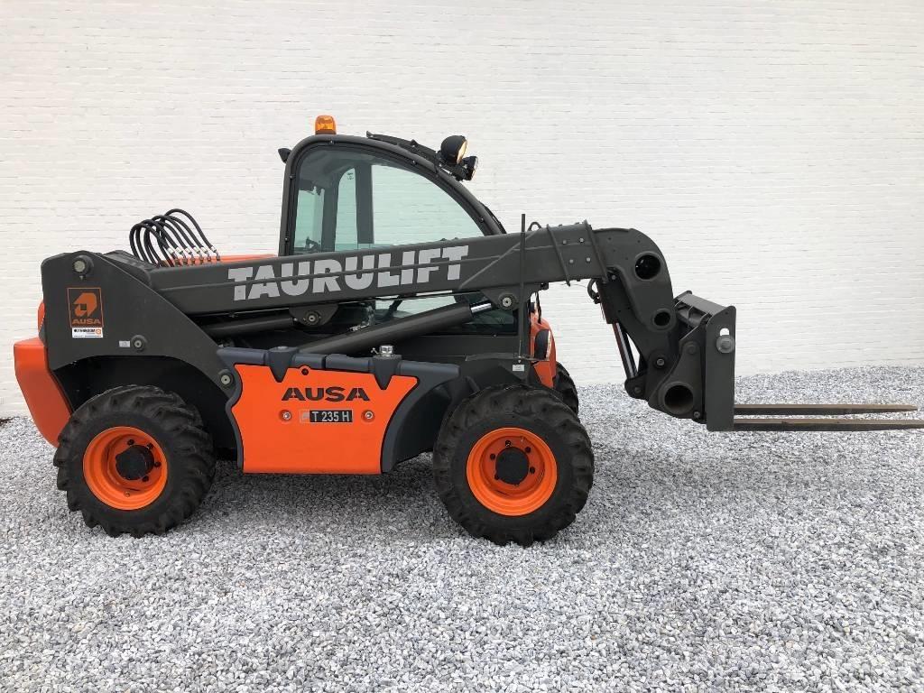 Ausa T 235 H Teleskopické manipulátory