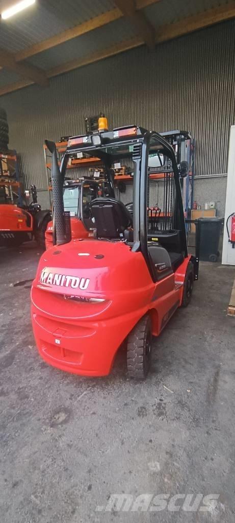Manitou MI 25 Dieselové vozíky