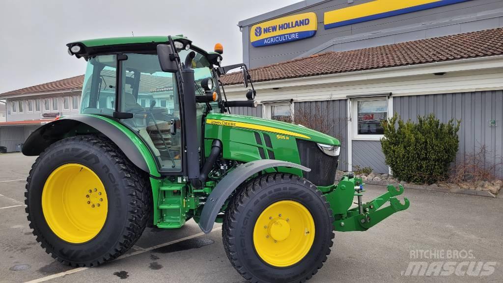 John Deere 5125 R Traktory
