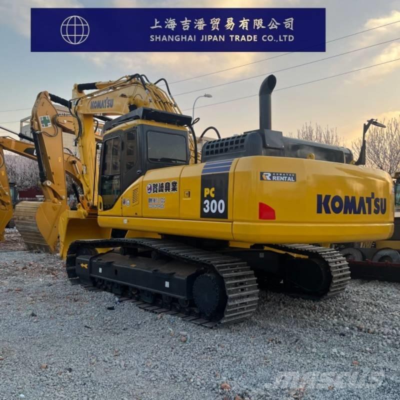 Komatsu PC 300 Pásové rýpadlá