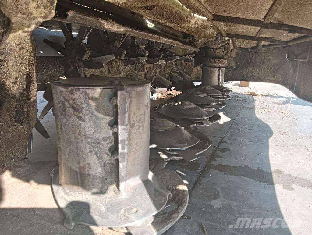 CLAAS Disco 2700 C Žací stroj-kondicionér