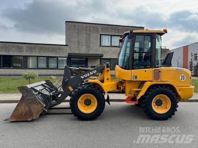 Volvo L 35 G Kolesové nakladače