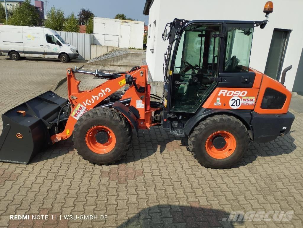 Kubota R090 Kolesové nakladače