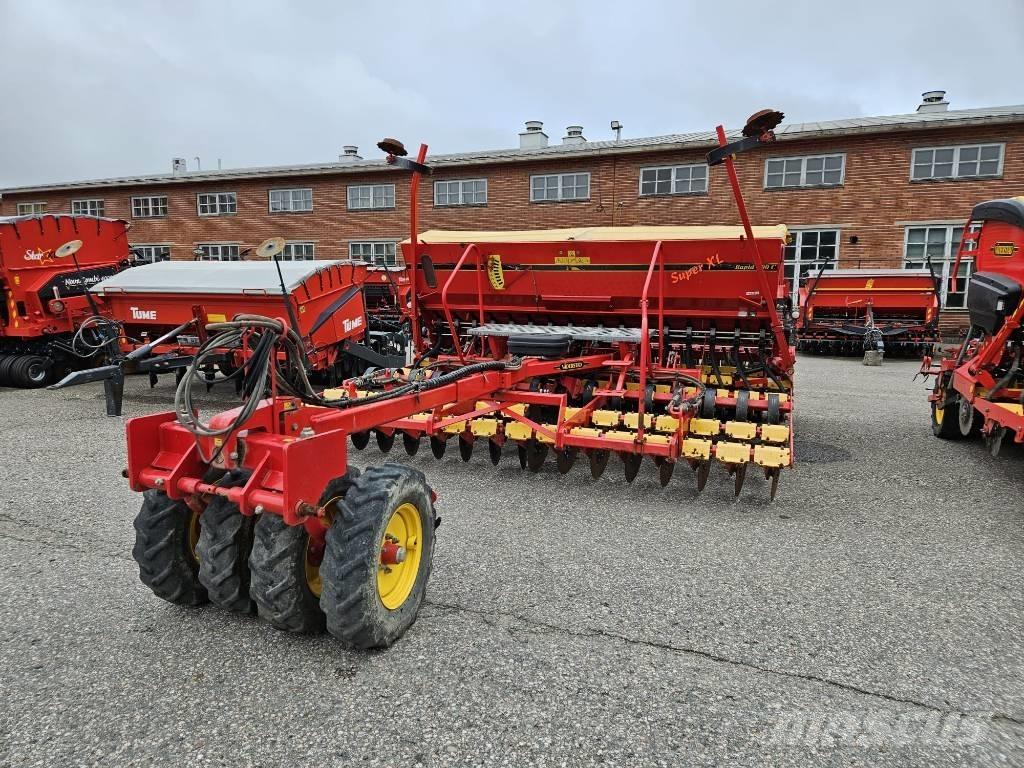 Väderstad Rapid 400 Kombinované sejačky